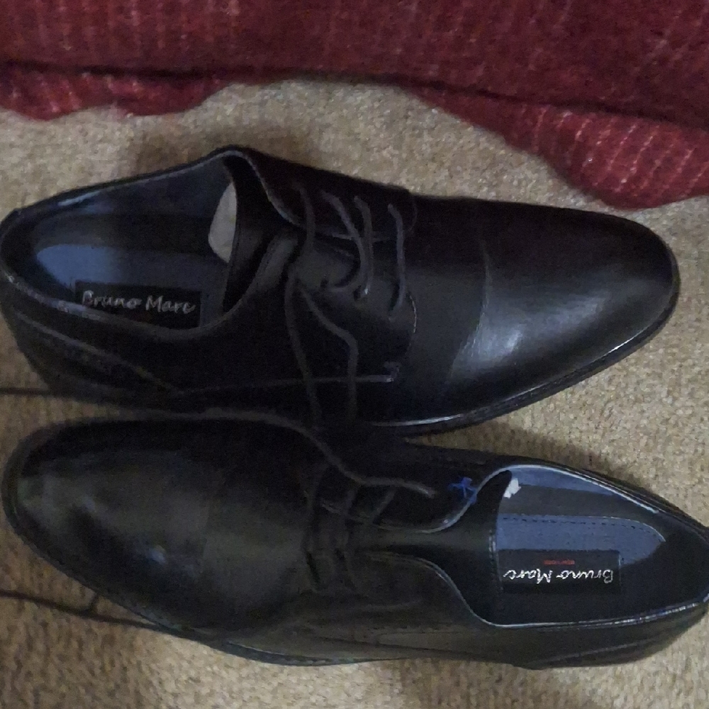 Men's Black Dress Shoes